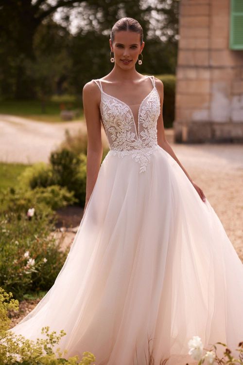 Wedding dress 1003
