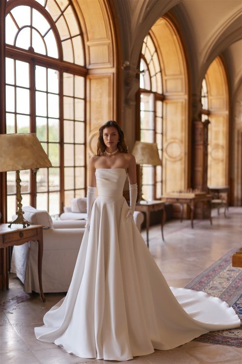 Wedding dress 6066