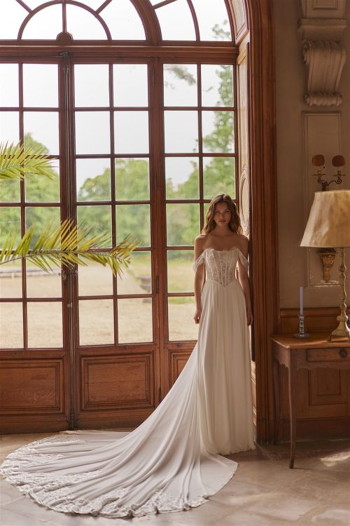 Wedding dress 6092