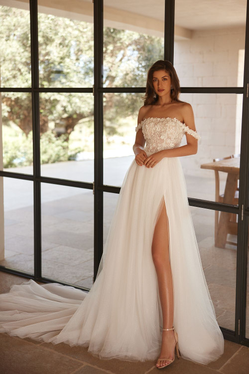 Wedding dress 5618