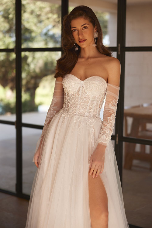 Wedding dress 5723