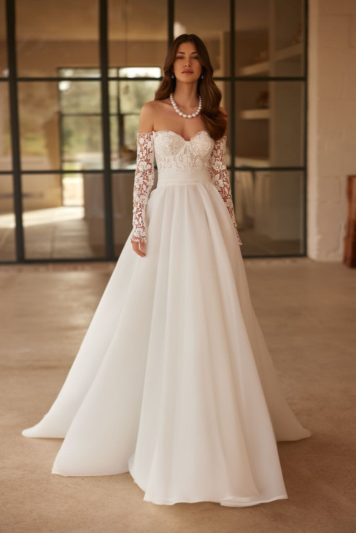 Wedding dress 5737